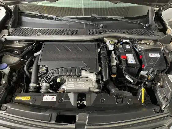 PEUGEOT 2008 II - voiture d'occasion - Photo 20