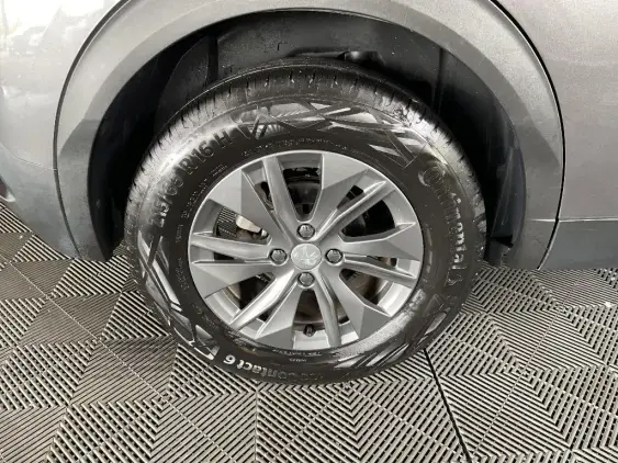 PEUGEOT 2008 II - voiture d'occasion - Photo 24