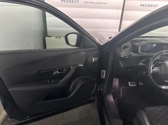 PEUGEOT 2008 II - voiture d'occasion - Photo 18