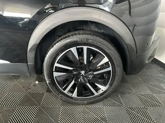 PEUGEOT 2008 II - voiture d'occasion - Photo 22