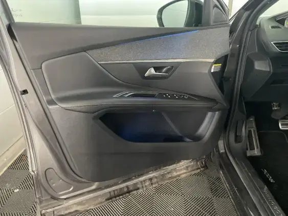 PEUGEOT 3008 II - voiture d'occasion - Photo 17