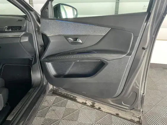 PEUGEOT 3008 II - voiture d'occasion - Photo 18