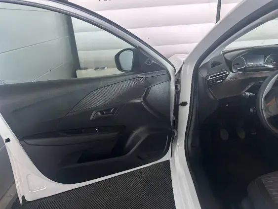 PEUGEOT 208 BUSINESS R II - voiture d'occasion - Photo 17