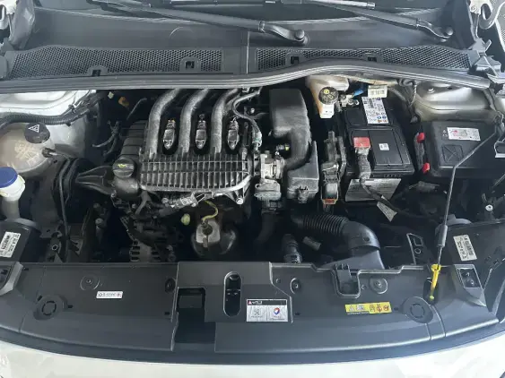 PEUGEOT 208 BUSINESS R II - voiture d'occasion - Photo 19