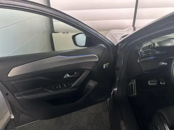 PEUGEOT 308 SW III - voiture d'occasion - Photo 18