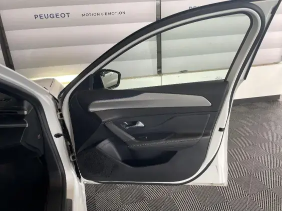 PEUGEOT 308 III - voiture d'occasion - Photo 19
