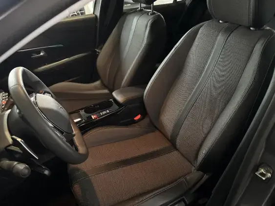 PEUGEOT 208 II - voiture d'occasion - Photo 17