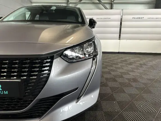 PEUGEOT 208 II - voiture d'occasion - Photo 21