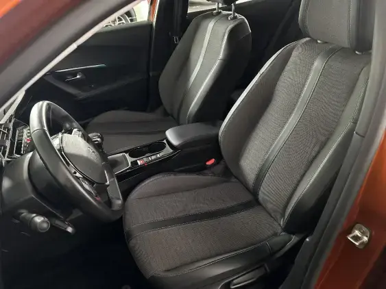 PEUGEOT 2008 II - voiture d'occasion - Photo 17