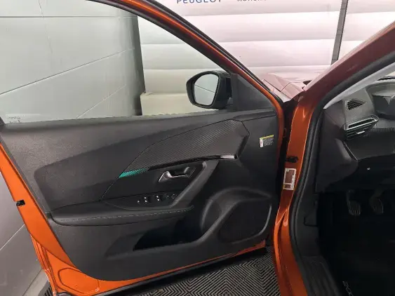 PEUGEOT 2008 II - voiture d'occasion - Photo 18