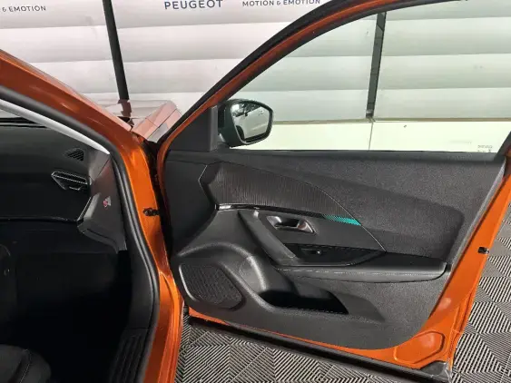 PEUGEOT 2008 II - voiture d'occasion - Photo 19
