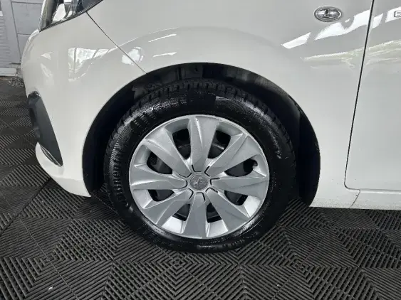 PEUGEOT 108 - voiture d'occasion - Photo 21