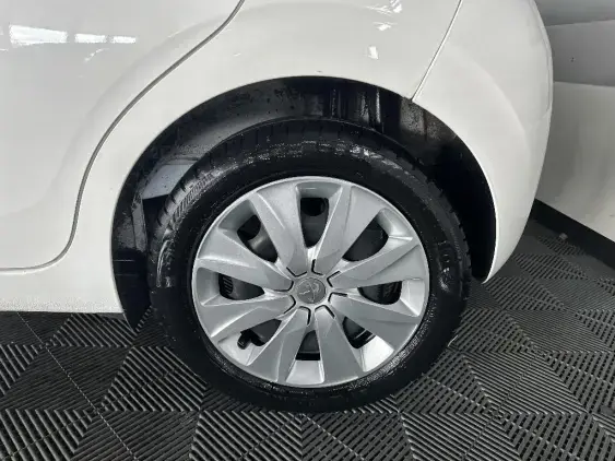 PEUGEOT 108 - voiture d'occasion - Photo 22