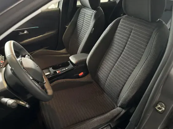 PEUGEOT 208 ELECTRIQUE II - voiture d'occasion - Photo 17