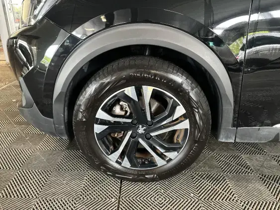 PEUGEOT 2008 ELECTRIQUE II - voiture d'occasion - Photo 22