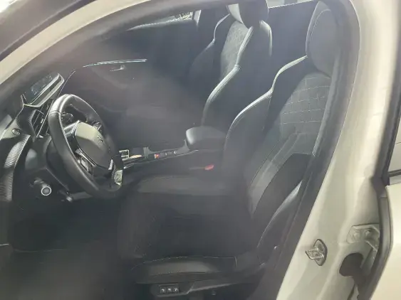 PEUGEOT 2008 ELECTRIQUE II - voiture d'occasion - Photo 18
