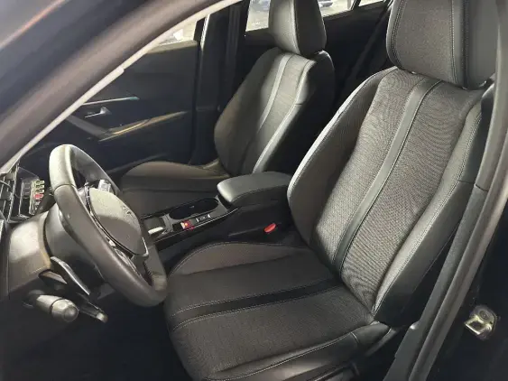 PEUGEOT 2008 II - voiture d'occasion - Photo 17