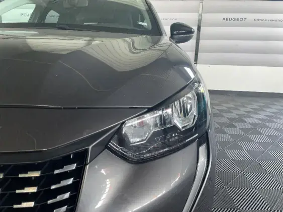 PEUGEOT 208 II - voiture d'occasion - Photo 21
