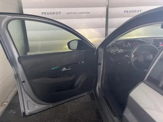 PEUGEOT 208 II - voiture d'occasion - Photo 18