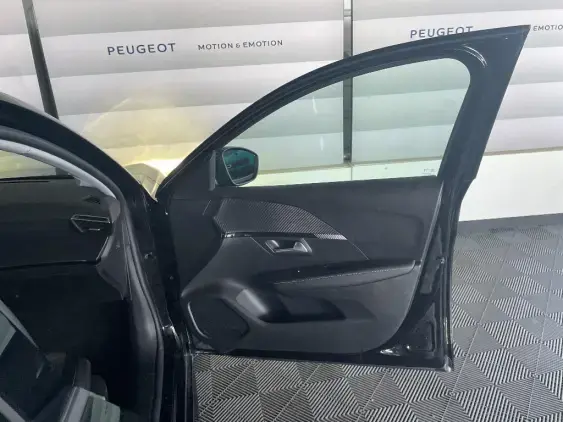 PEUGEOT 208 II - voiture d'occasion - Photo 19