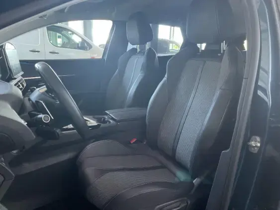 PEUGEOT 3008 II - voiture d'occasion - Photo 17