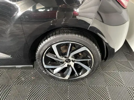 DS DS 3 CROSSBACK I - voiture d'occasion - Photo 23