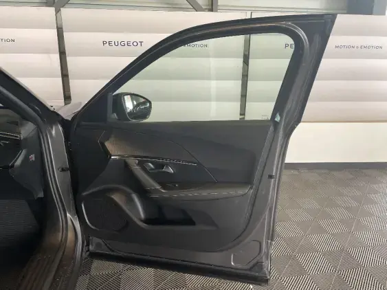 PEUGEOT 2008 II - voiture d'occasion - Photo 20