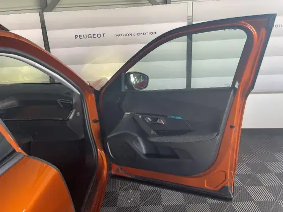 PEUGEOT 2008 II - voiture d'occasion - Photo 19