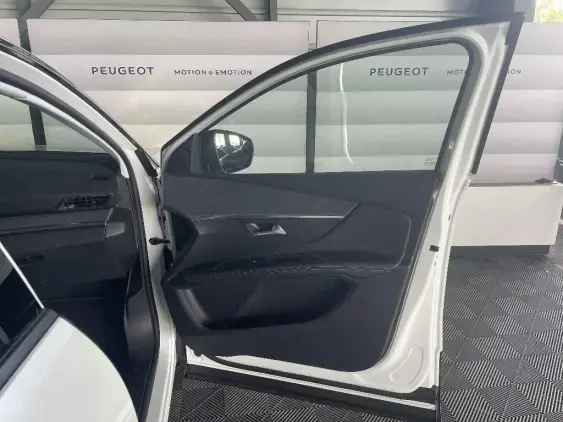 PEUGEOT 3008 II - voiture d'occasion - Photo 19