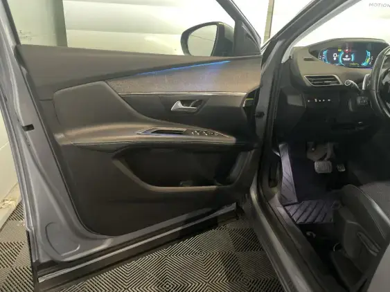 PEUGEOT 3008 II - voiture d'occasion - Photo 18