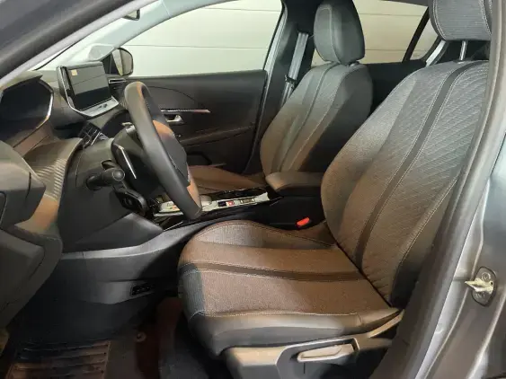 PEUGEOT 208 II - voiture d'occasion - Photo 17