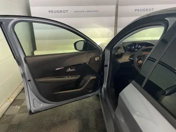 PEUGEOT 208 II - voiture d'occasion - Photo 18