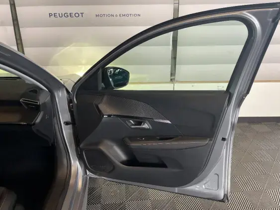 PEUGEOT 208 II - voiture d'occasion - Photo 19