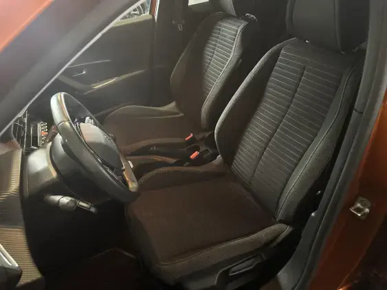 PEUGEOT 2008 II - voiture d'occasion - Photo 17