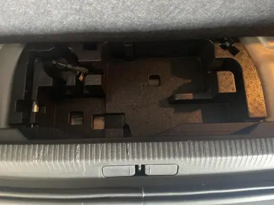 PEUGEOT 2008 ELECTRIQUE II - voiture d'occasion - Photo 16