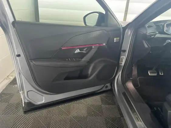 PEUGEOT 2008 ELECTRIQUE II - voiture d'occasion - Photo 18