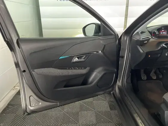 PEUGEOT 208 II - voiture d'occasion - Photo 18
