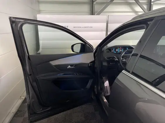 PEUGEOT 3008 II - voiture d'occasion - Photo 17