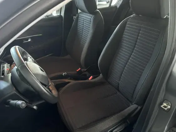 PEUGEOT 208 II - voiture d'occasion - Photo 17