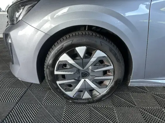 PEUGEOT 208 II - voiture d'occasion - Photo 22