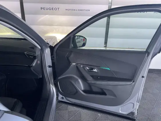 PEUGEOT 2008 II - voiture d'occasion - Photo 19