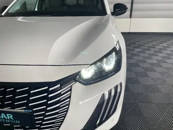 PEUGEOT 208 II - voiture d'occasion - Photo 21