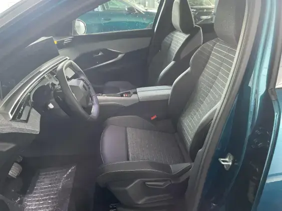 PEUGEOT 3008 III - voiture d'occasion - Photo 16