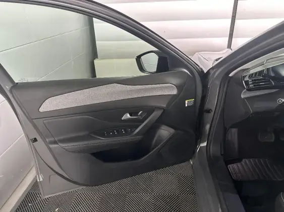 PEUGEOT 308 III - voiture d'occasion - Photo 17
