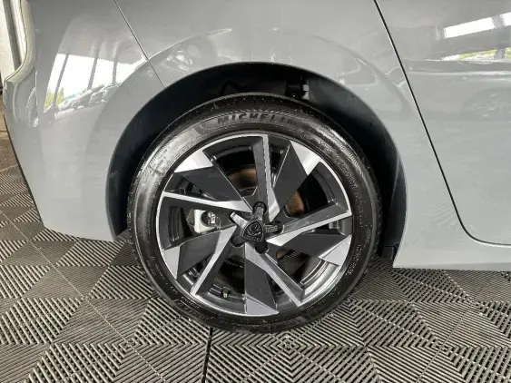 PEUGEOT 308 III - voiture d'occasion - Photo 23