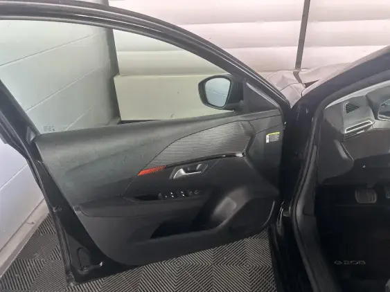 PEUGEOT 208 ELECTRIQUE II - voiture d'occasion - Photo 15