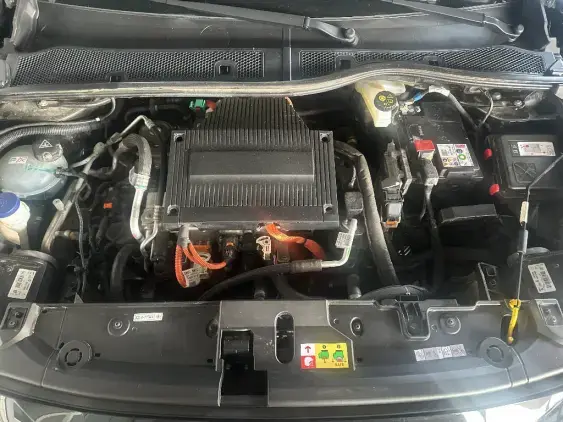 PEUGEOT 208 ELECTRIQUE II - voiture d'occasion - Photo 17