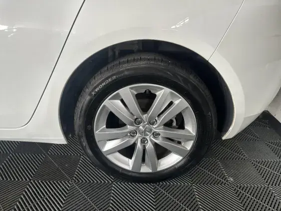 PEUGEOT 308 II - voiture d'occasion - Photo 23