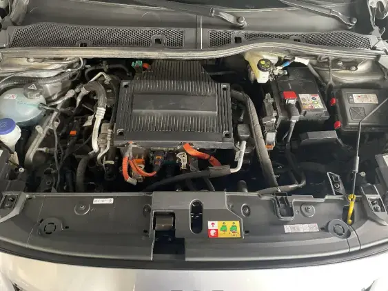 PEUGEOT 208 ELECTRIQUE II - voiture d'occasion - Photo 20