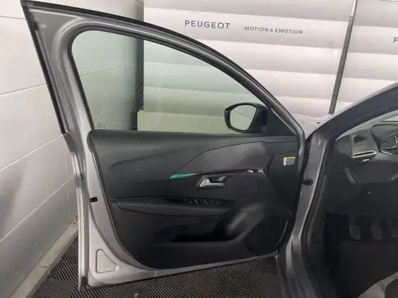 PEUGEOT 208 II - voiture d'occasion - Photo 19